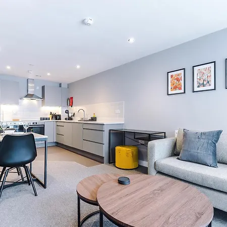 Hilltop Serviced Apartments - Sheffield Exterior photo